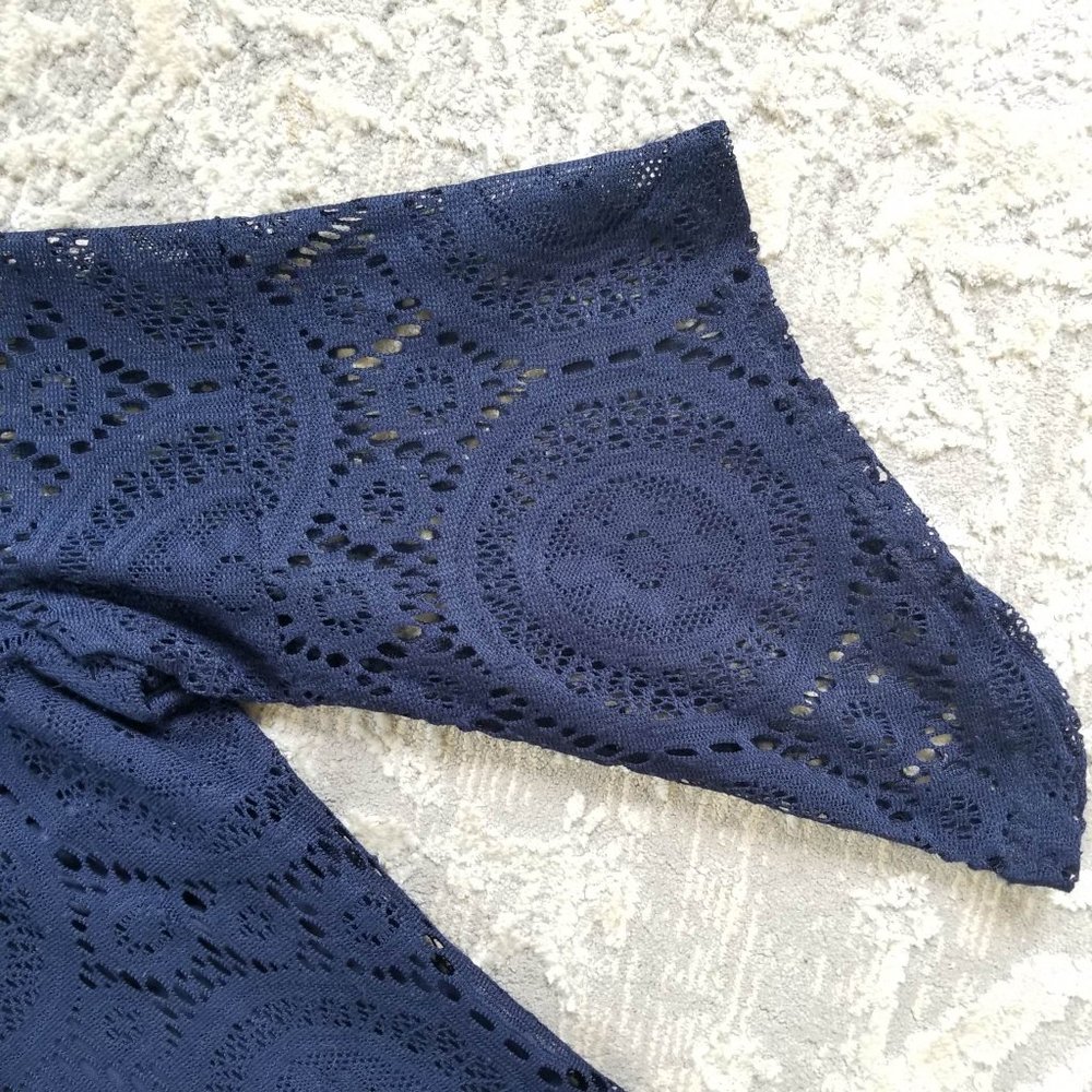 Dress. Navy Blue Medallion Lace. Tacera Brand. Size Medium. - Picture 9 of 11